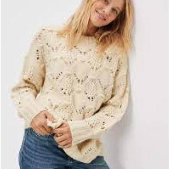 AMERICAN EAGLE Cream Oversized Wool Blend Pointelle Sweater Size XL - Picture 2 of 10